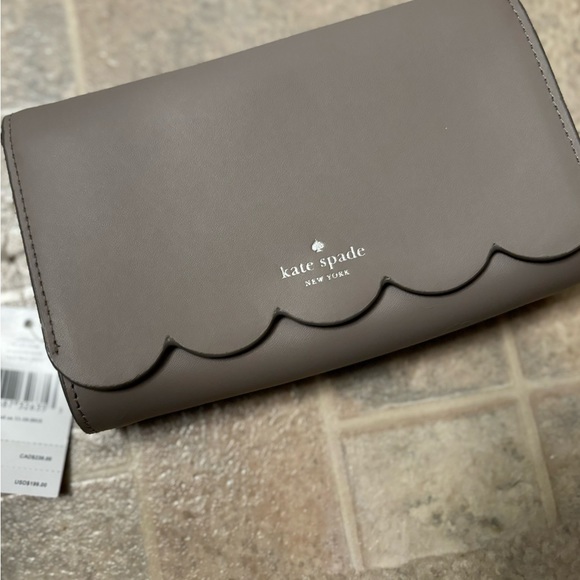 KATE SPADE  purse WITH strap! NWT - Picture 1 of 9